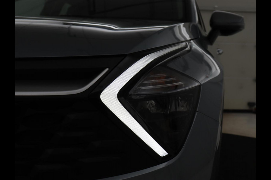 Kia Sportage 1.6 T-GDi Plug-in Hybrid AWD DynamicLine | SOH 97,2% | Camera | Carplay | Adaptive cruise | Navigatie | 19'' | Full LED | Climate control | PHEV