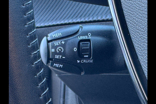 Peugeot 208 1.2 PureTech Allure 74KW / 100PK / CARPLAY / KEYLESS / CRUISE / ECC / CAMERA / PDC / LMV
