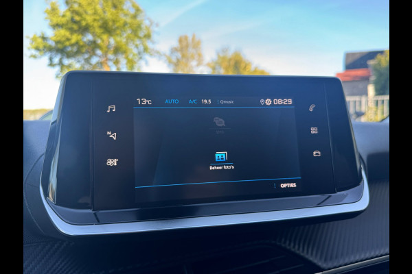 Peugeot 208 1.2 PureTech Allure 74KW / 100PK / CARPLAY / KEYLESS / CRUISE / ECC / CAMERA / PDC / LMV