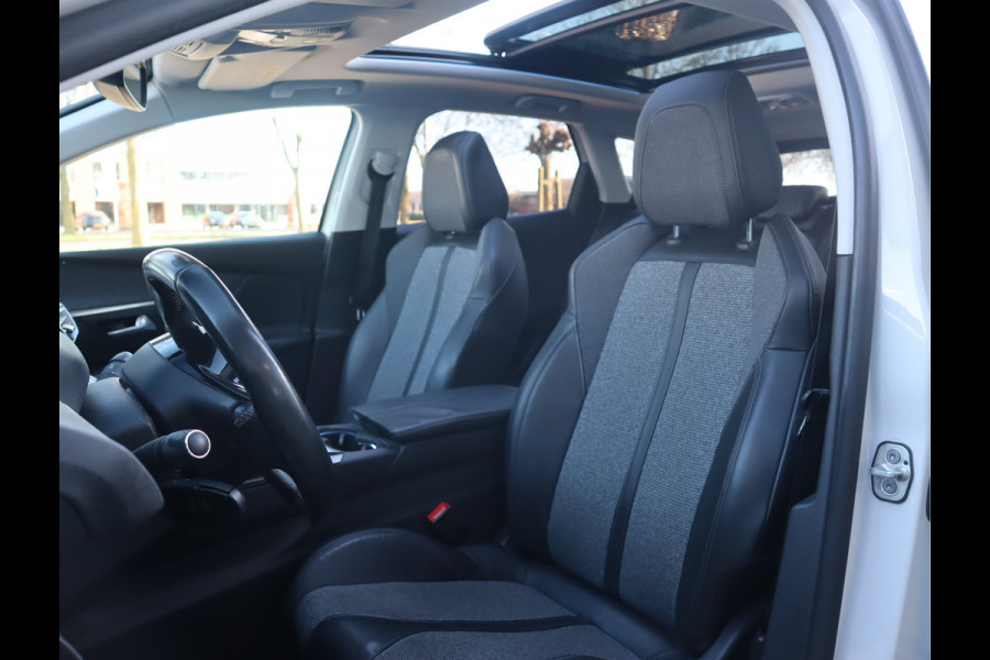 Peugeot 3008 Allure Navi / Pano / Climate / Pdc Nieuwe D-riem/ All-season banden/ Keurige auto