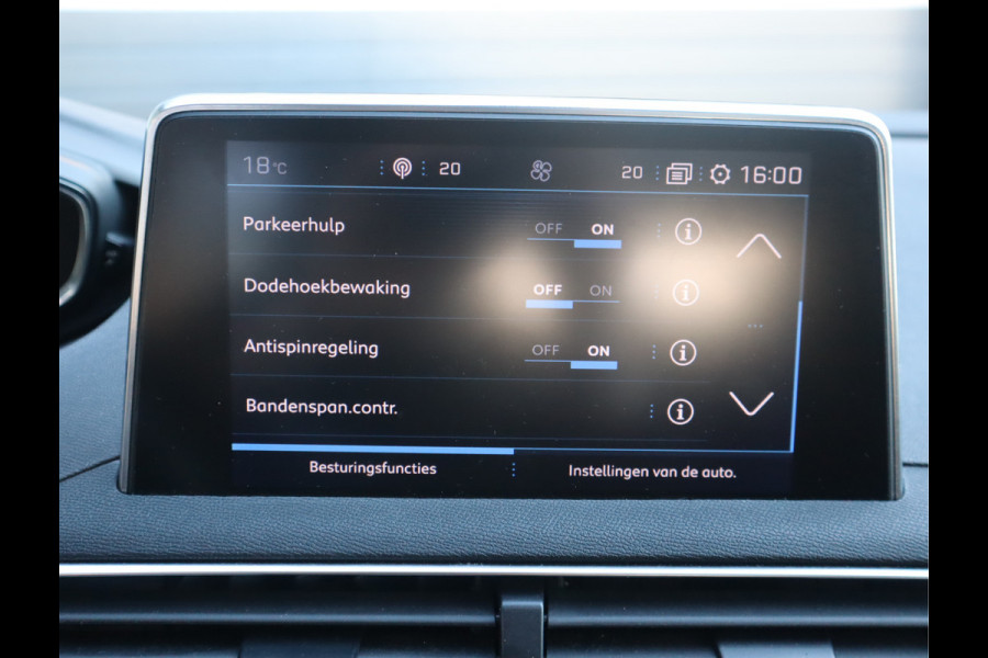 Peugeot 3008 Allure Navi / Pano / Climate / Pdc Nieuwe D-riem/ All-season banden/ Keurige auto