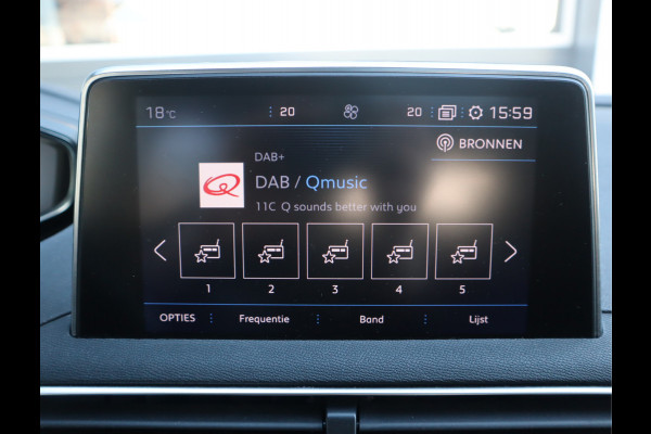Peugeot 3008 Allure Navi / Pano / Climate / Pdc Nieuwe D-riem/ All-season banden/ Keurige auto