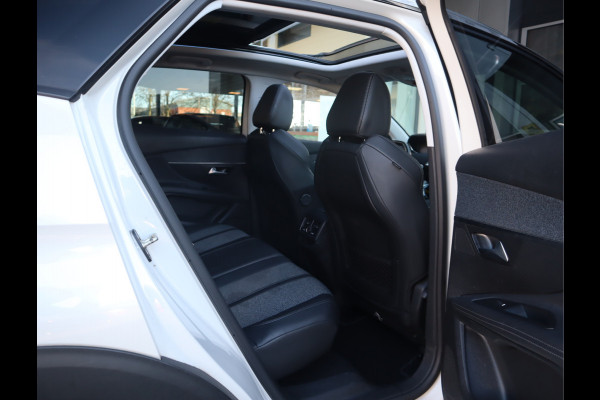 Peugeot 3008 Allure Navi / Pano / Climate / Pdc Nieuwe D-riem/ All-season banden/ Keurige auto