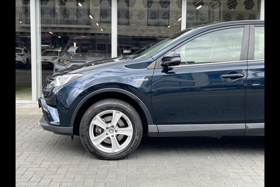 Toyota RAV4 2.5 Hybrid Style | Trekhaak, Dodehoekherkenning, Navigatie, Parkeersensoren, Elektrische achterklep, Startknop