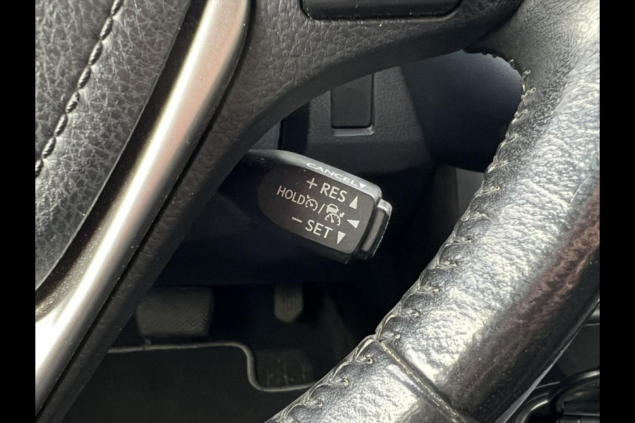 Toyota RAV4 2.5 Hybrid Style | Trekhaak, Dodehoekherkenning, Navigatie, Parkeersensoren, Elektrische achterklep, Startknop
