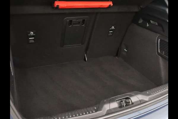 Ford Focus 1.0 EcoBoost Hybrid ST Line | Adaptive cruise | Camera | Carplay | Navigatie | Full LED | Side Assist | Climate control | Bluetooth | Parkeerhulp