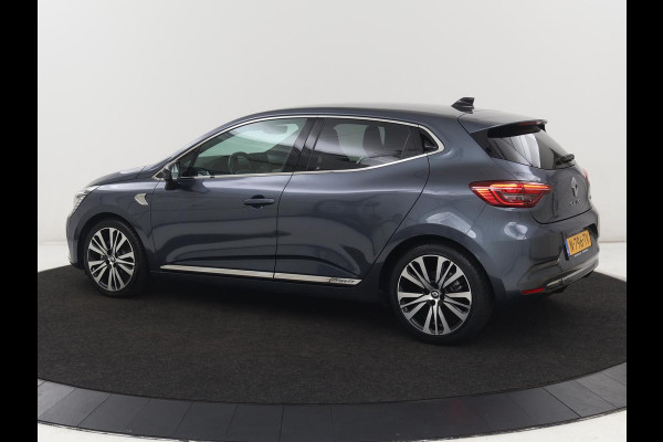 Renault Clio 1.6 E-Tech Hybrid 140 Initiale Paris | Leder | Stoelverwarming | Carplay | Keyless | Park Assist | Full LED | Navigatie | Climate control | Stuurverwarming | DAB | Bluetooth