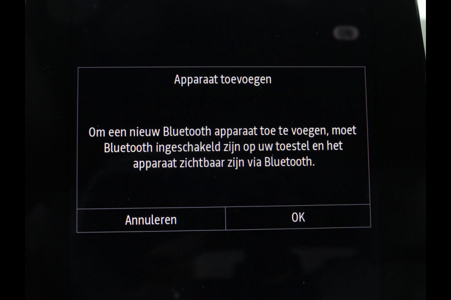 Renault Clio 1.6 E-Tech Hybrid 140 Initiale Paris | Leder | Stoelverwarming | Carplay | Keyless | Park Assist | Full LED | Navigatie | Climate control | Stuurverwarming | DAB | Bluetooth