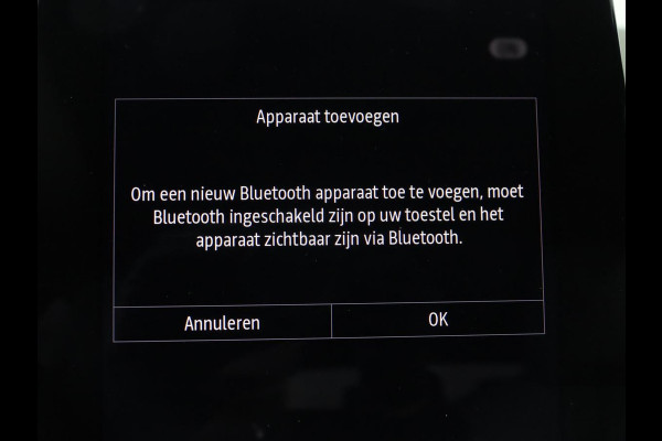 Renault Clio 1.6 E-Tech Hybrid 140 Initiale Paris | Leder | Stoelverwarming | Carplay | Keyless | Park Assist | Full LED | Navigatie | Climate control | Stuurverwarming | DAB | Bluetooth