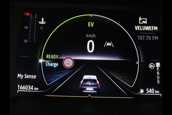 Renault Clio 1.6 E-Tech Hybrid 140 Initiale Paris | Leder | Stoelverwarming | Carplay | Keyless | Park Assist | Full LED | Navigatie | Climate control | Stuurverwarming | DAB | Bluetooth