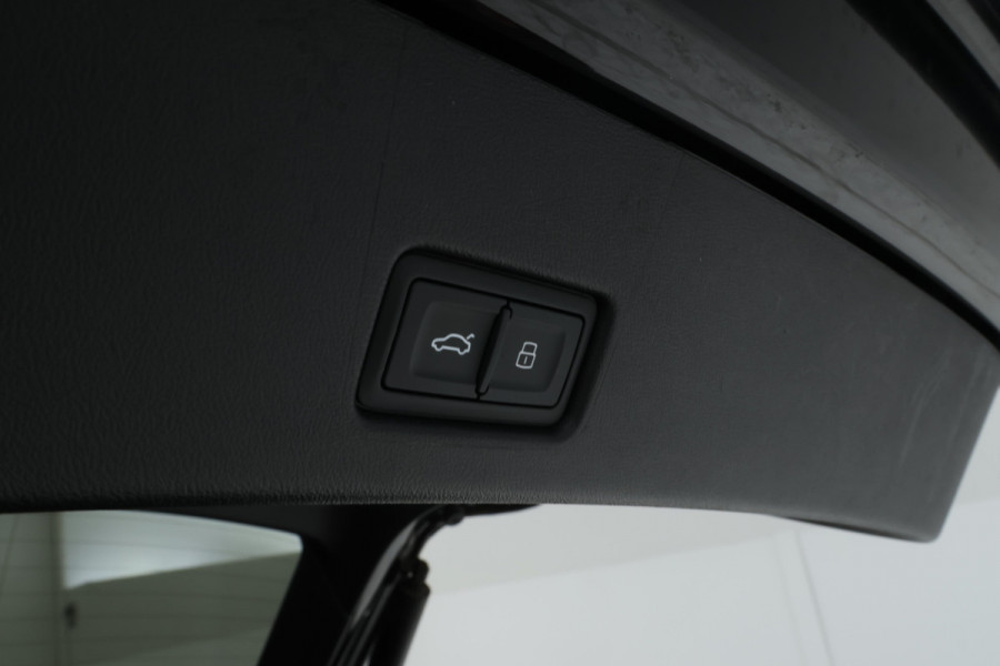 Audi Q4 Sportback e-tron 40 S edition 77 kWh Volleder, Navigatie, Digital Dash!
