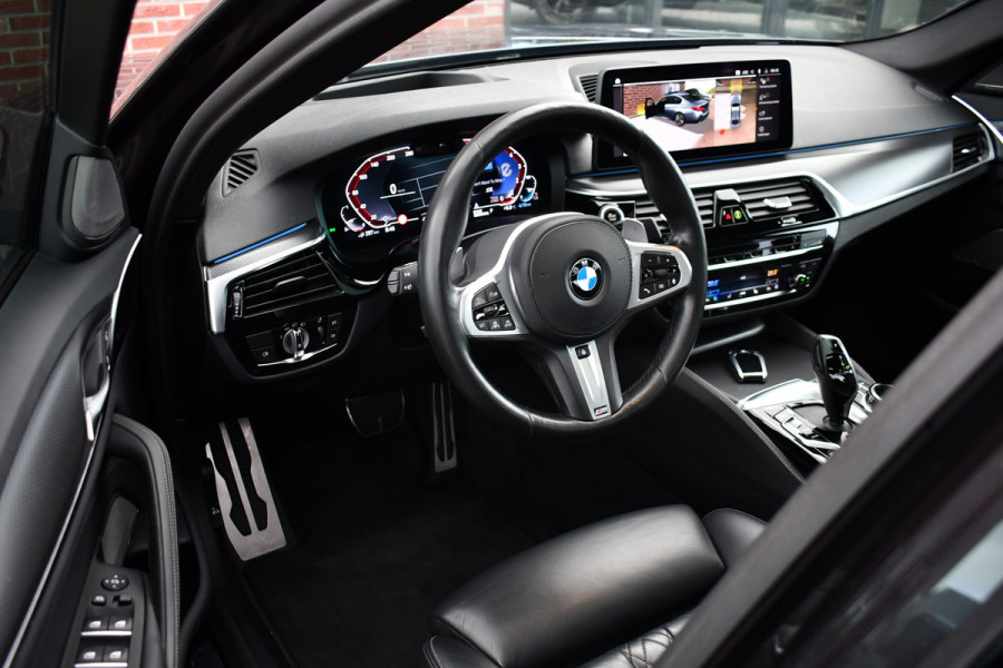 BMW 5 Serie 545e xDrive M-Sport Pano Comfseat HUD ACC H/K 360 Laser