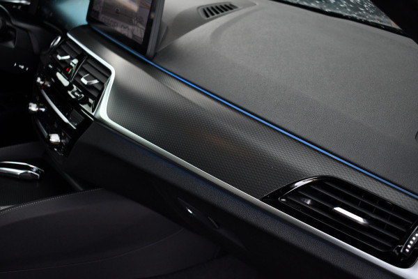 BMW 5 Serie 545e xDrive M-Sport Pano Comfseat HUD ACC H/K 360 Laser