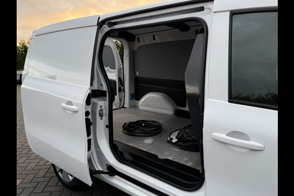 Nissan Townstar N-Connecta TEKNA L2H1 / 45 kWh / 100% Elektrisch / Fabrieksgarantie / 13.145 km / Camera / ECC / Cruise / Apple carplay / Androi