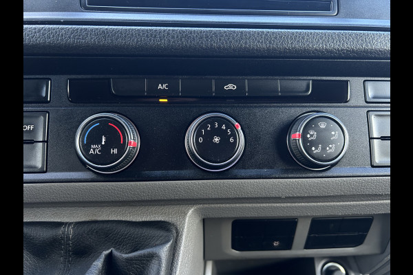 Volkswagen Crafter 2.0 TDI 102 PK / PICK UP / 1e EIG. / TREKHAAK / AIRCO / OPEN LAADBAK / 2.500 KG AHG / 3-ZITS / APPLE CARPLAY