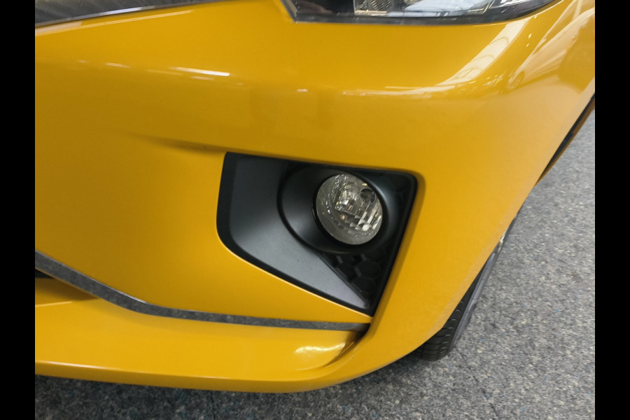Mitsubishi Space Star 1.2 Dynamic uit 2023 Rijklaar + 12 maanden Bovag-garantie Henk Jongen Auto's in Helmond,  al 50 jaar service zoals 't hoort!