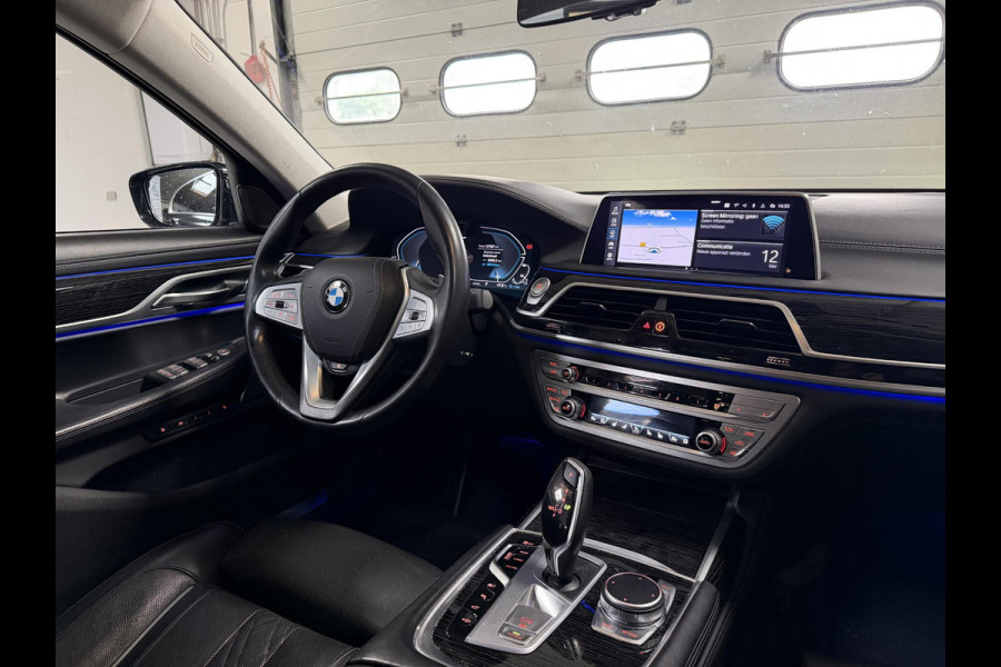BMW 7 Serie 745Le xDrive High Executive | TV Schermen | Panoramadak | 360* Camera | Massage | Head-Up Display |