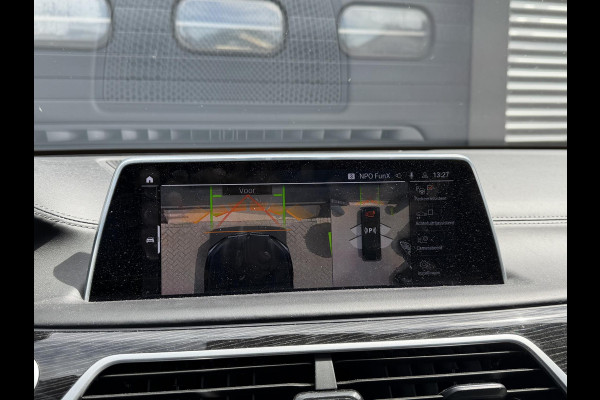BMW 7 Serie 745Le xDrive High Executive | TV Schermen | Panoramadak | 360* Camera | Massage | Head-Up Display |