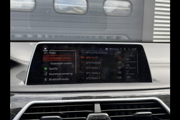 BMW 7 Serie 745Le xDrive High Executive | TV Schermen | Panoramadak | 360* Camera | Massage | Head-Up Display |