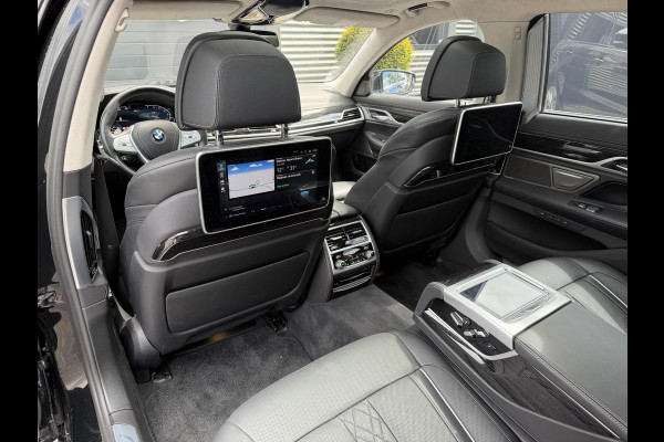 BMW 7 Serie 745Le xDrive High Executive | TV Schermen | Panoramadak | 360* Camera | Massage | Head-Up Display |