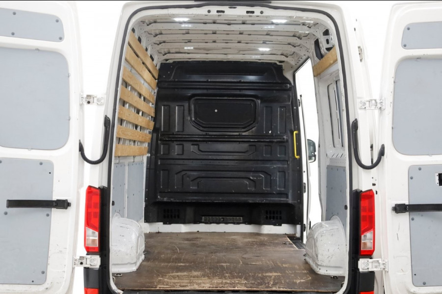 Volkswagen Crafter 35 2.0 TDI 140pk L3H3 (L2H2) Comfortline Airco/Navi/Imperiaal 01-2023
