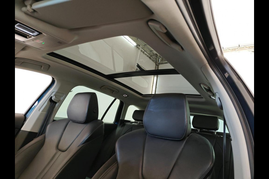 Škoda Octavia Combi 1.0 e-TSI Business Edition Plus NL-AUTO | PANODAK | LEDER | CAMERA