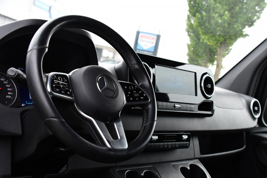 Mercedes-Benz Sprinter 319 3.0 CDI L2H1 AMG Edition Adaptieve Cruise, Camera, LED, Leder, 10,5" Mbux, NAVI, Carplay, Stoelverwarming, BOM VOL!