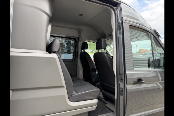 Volkswagen Crafter 35 2.0 TDI 177pk L3H3 ( L2H2 ) DC 6 persoons Comfortline / euro 6 / bpm vrij / vaste prijs rijklaar € 31.950 ex btw / lease vanaf € 521 / airco / cruise / grijs metallic !