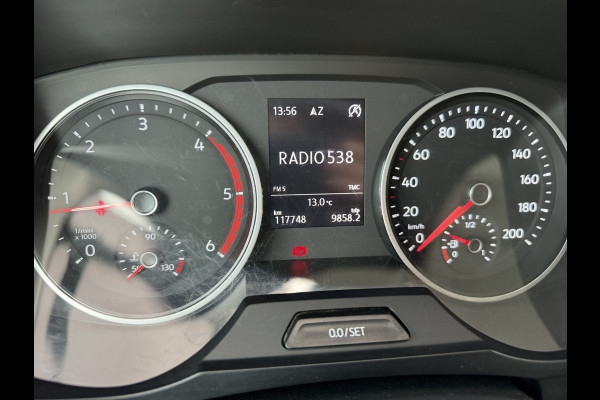 Volkswagen Crafter 35 2.0 TDI 177pk L3H3 ( L2H2 ) DC 6 persoons Comfortline / euro 6 / bpm vrij / vaste prijs rijklaar € 31.950 ex btw / lease vanaf € 521 / airco / cruise / grijs metallic !