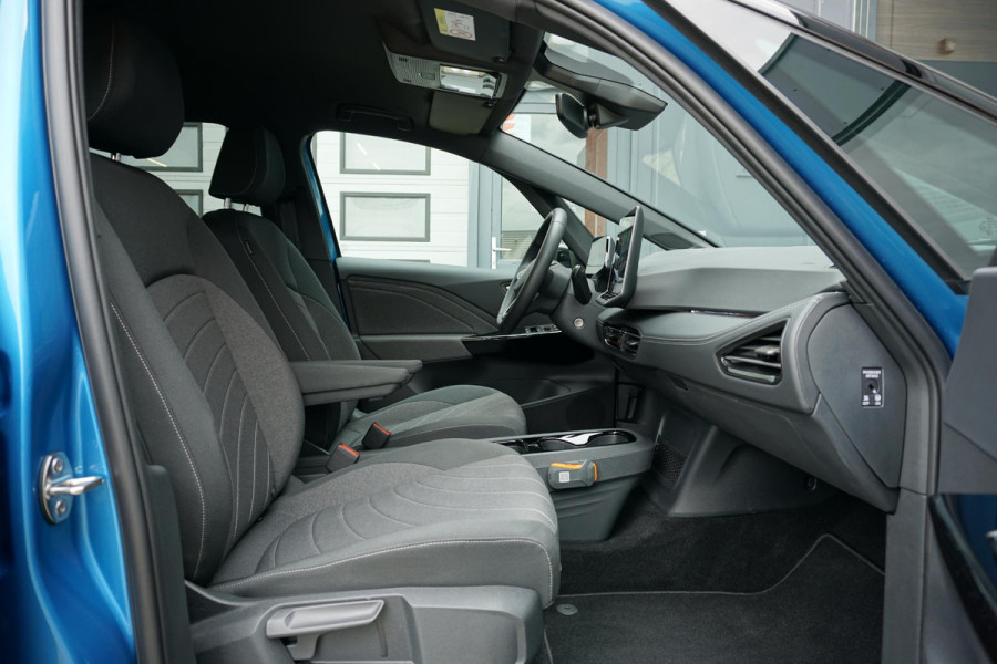 Volkswagen ID.3 Limited Edition 52 kWh *NIEUWSTAAT* + 19'' LMV / SENSOREN
