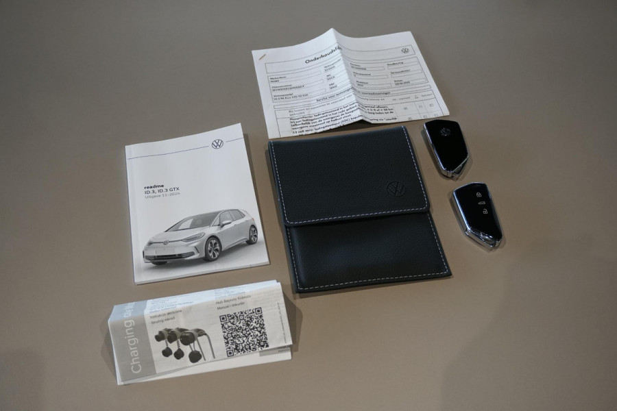 Volkswagen ID.3 Limited Edition 52 kWh *NIEUWSTAAT* + 19'' LMV / SENSOREN