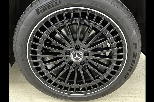 Mercedes-Benz EQA 250+ Business Solution AMG 71 kWh | Premium pakket | Nightpakket | DISTRONIC | Panoramaschuifdak | 360° camera | 20 inch multispaaks lichtmetalen velgen | Burmester Surround Sound |