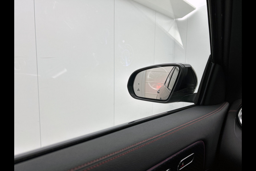 Mercedes-Benz EQA 250+ Business Solution AMG 71 kWh | Premium pakket | Nightpakket | DISTRONIC | Panoramaschuifdak | 360° camera | 20 inch multispaaks lichtmetalen velgen | Burmester Surround Sound |
