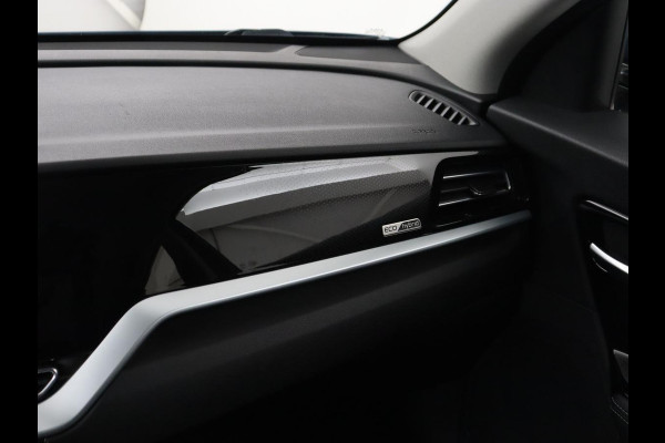 Kia Niro 1.6 GDi Hybrid DynamicLine | Trekhaak | Adaptive cruise | Half leder | Carplay | Camera | Navigatie | Parkeerhulp | Climate control | Lichtmetalen velgen