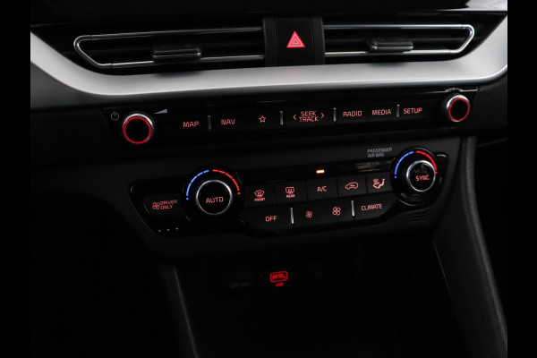 Kia Niro 1.6 GDi Hybrid DynamicLine | Trekhaak | Adaptive cruise | Half leder | Carplay | Camera | Navigatie | Parkeerhulp | Climate control | Lichtmetalen velgen