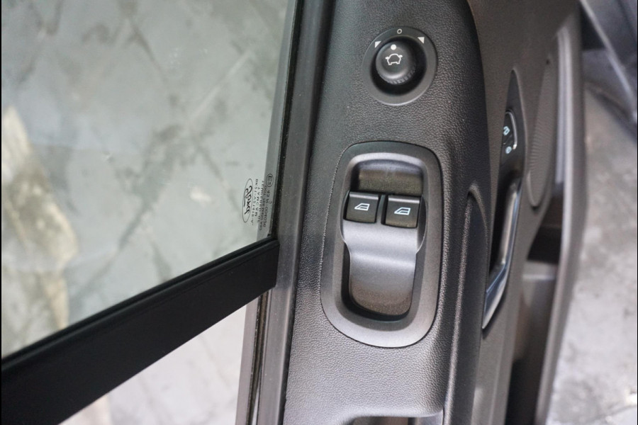 Ford Transit Custom 300 2.0 TDCI Automaat L2H1 Trend Dubbele Cabine Airco Navigatie Cruisecontrol Camera PDCVA Trekhaak