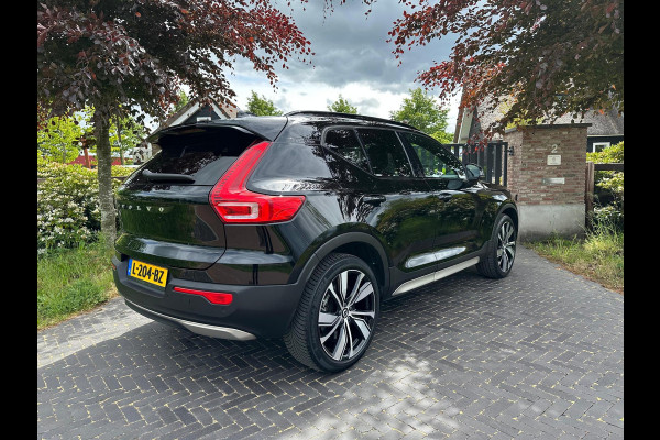 Volvo XC40 Recharge P8 AWD R-Design | Panoramadak | Camera | Warmtepomp | NL-Auto |