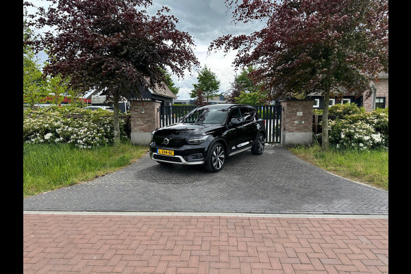 Volvo XC40 Recharge P8 AWD R-Design | Panoramadak | Camera | Warmtepomp | NL-Auto |