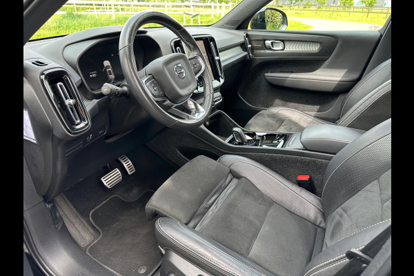 Volvo XC40 Recharge P8 AWD R-Design | Panoramadak | Camera | Warmtepomp | NL-Auto |