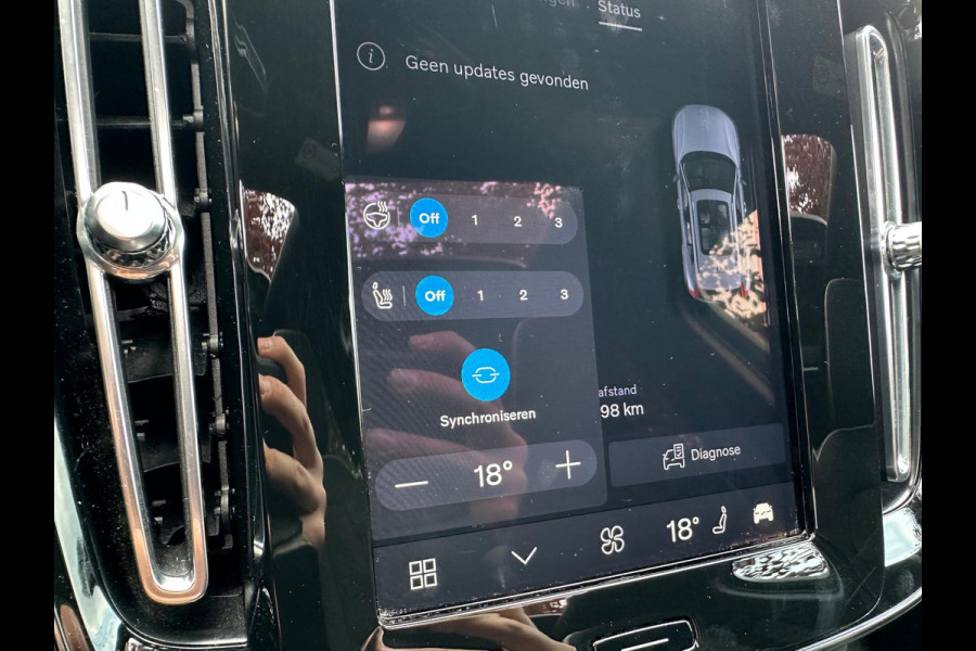 Volvo XC40 Recharge P8 AWD R-Design | Panoramadak | Camera | Warmtepomp | NL-Auto |