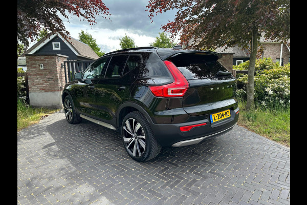 Volvo XC40 Recharge P8 AWD R-Design | Panoramadak | Camera | Warmtepomp | NL-Auto |