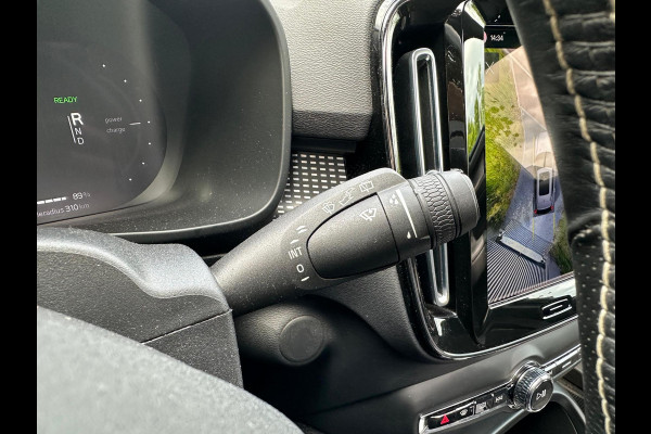 Volvo XC40 Recharge P8 AWD R-Design | Panoramadak | Camera | Warmtepomp | NL-Auto |