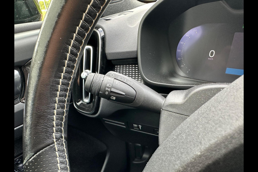 Volvo XC40 Recharge P8 AWD R-Design | Panoramadak | Camera | Warmtepomp | NL-Auto |