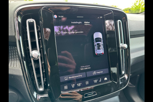 Volvo XC40 Recharge P8 AWD R-Design | Panoramadak | Camera | Warmtepomp | NL-Auto |