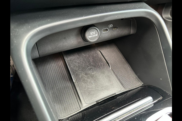 Volvo XC40 Recharge P8 AWD R-Design | Panoramadak | Camera | Warmtepomp | NL-Auto |