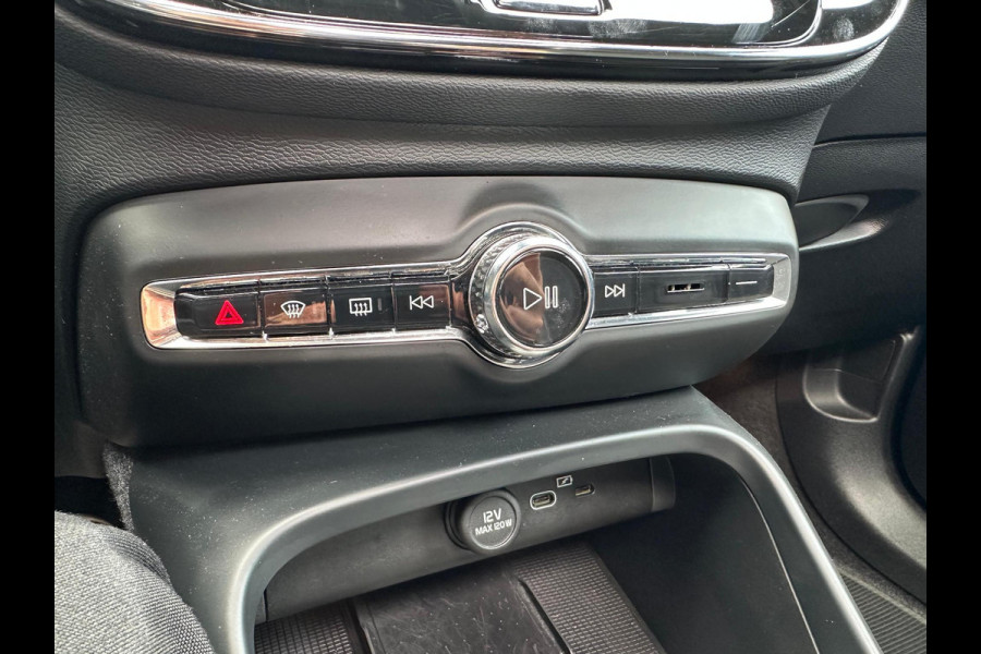 Volvo XC40 Recharge P8 AWD R-Design | Panoramadak | Camera | Warmtepomp | NL-Auto |
