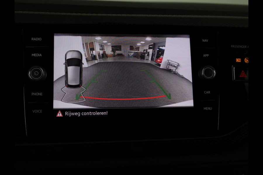 Volkswagen Polo 1.0 TSI Life Edition | Camera | Navigatie | Spiegelpakket | Apple Carplay & Android Auto |