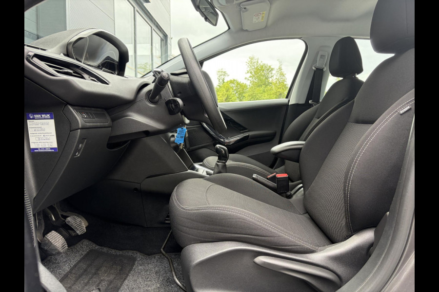 Peugeot 208 1.2 PureTech Blue Lion 2e Eigenaar,5 Deurs,Navi,Airco,Cruise,Pdc,Carplay,N.A.P,Weinig km,Zeer Zuinig,Apk tot 07-2027