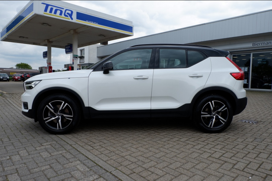 Volvo XC40 2.0 T4 AWD R-disign / INCL. 12 mnd BOVAG / Schuif-kantel dak