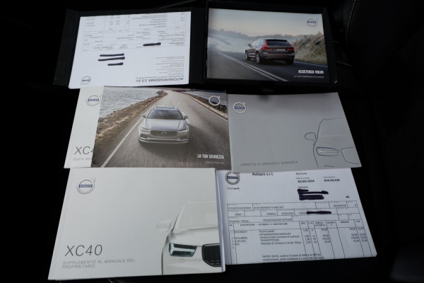 Volvo XC40 2.0 T4 AWD R-disign / INCL. 12 mnd BOVAG / Schuif-kantel dak